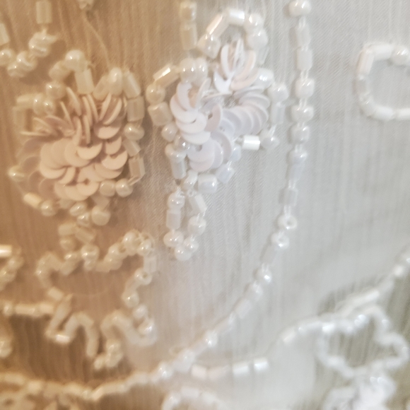 Woman's blouse - Picture 12 of 16